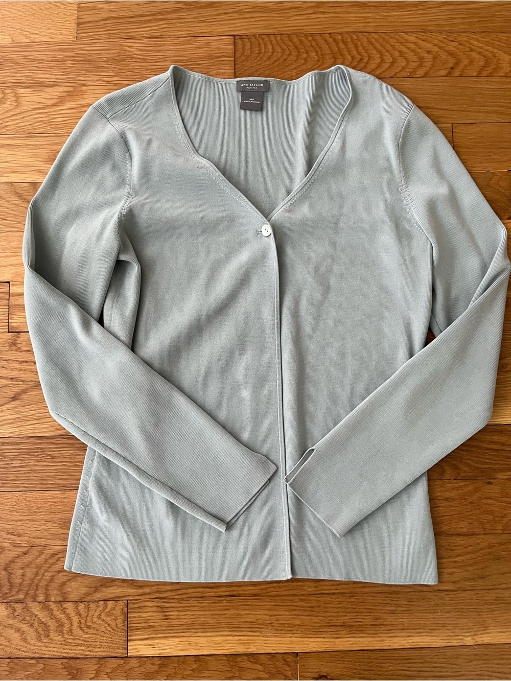 Ann Taylor Light Mint Blue V-Neck Single Button Cardigan
